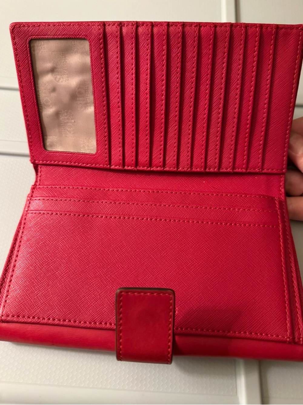 Michael Kors Saffiano leather tote and wallet. - Picture 10 of 14